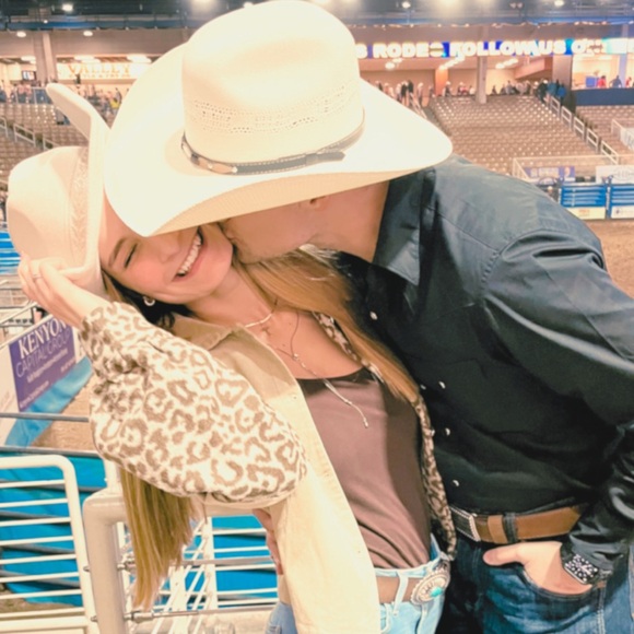 THANK YOU FOR 43K!💕 - Picture 2 of 3